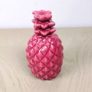 Red Pineapple Home Décor 🍍